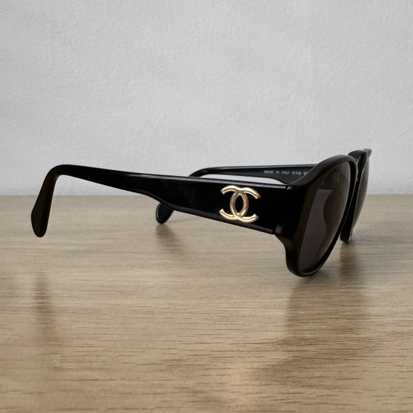 CHANEL CC Logo Black Retro Sunglasses 01452 94305 - Picture 2 of 11